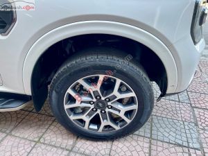 Xe Ford Everest Titanium Plus 2.0L 4x4 AT 2023