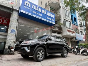 Xe Toyota Fortuner 2.7V 4x2 AT 2017