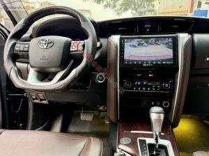 Xe Toyota Fortuner 2.7V 4x2 AT 2017