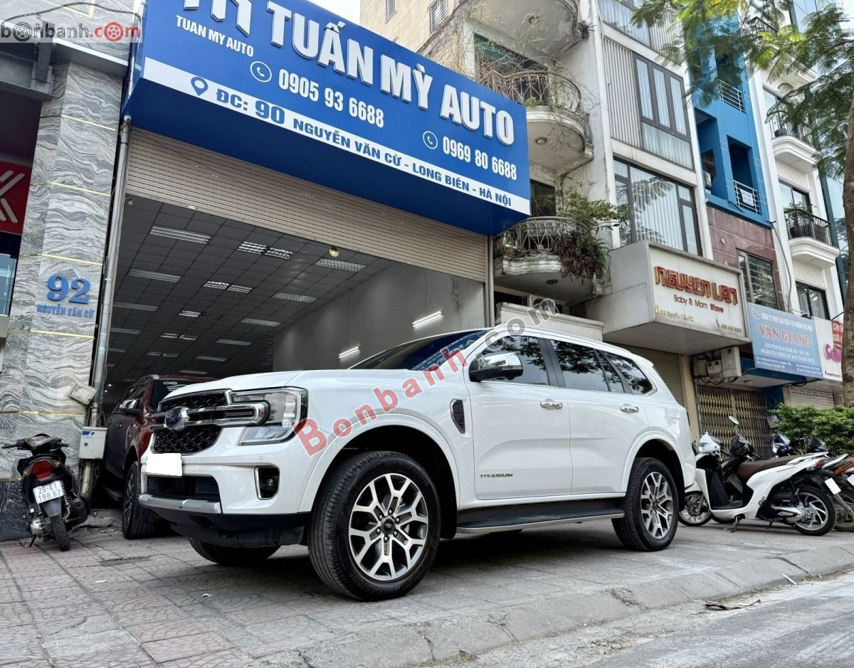 Ford Everest Titanium 2.0L 4x2 AT 2024