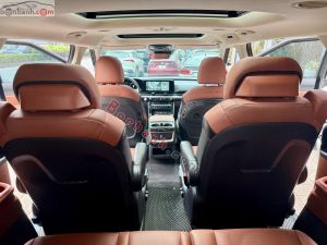 Xe Kia Carnival Signature 2.2D 2022