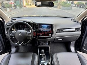 Xe Mitsubishi Outlander 2.0 CVT 2022