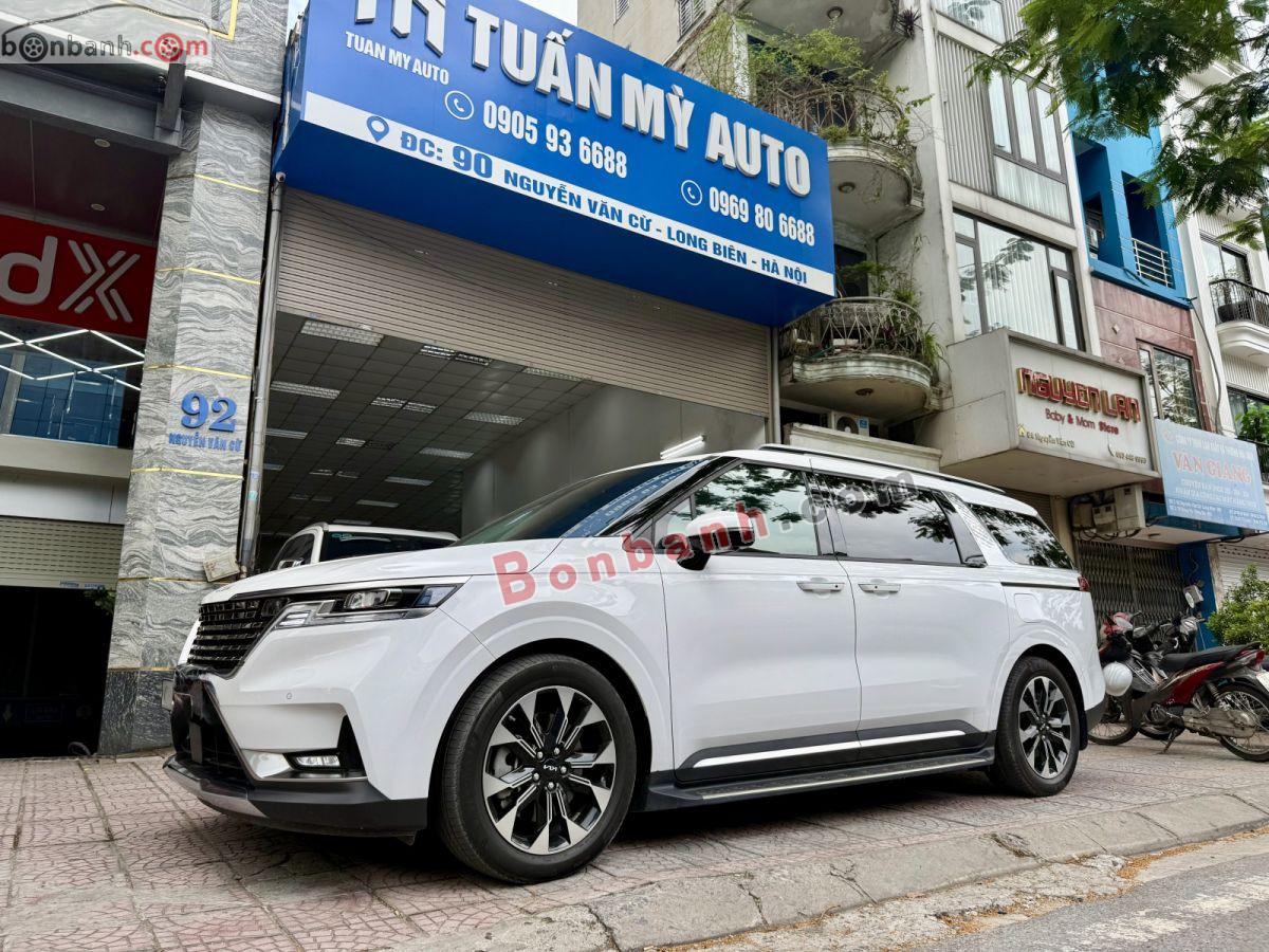 Kia Carnival Signature 2.2D 2024