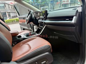 Xe Kia Carnival Signature 2.2D 2024
