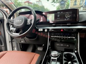 Xe Kia Carnival Signature 2.2D 2024