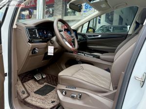 Xe Volkswagen Viloran Luxury 2024
