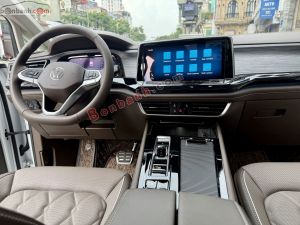 Xe Volkswagen Viloran Luxury 2024