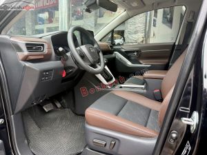 Xe Toyota Innova Cross HEV 2.0 CVT 2025