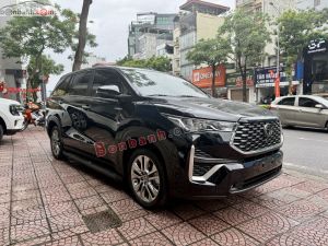 Xe Toyota Innova Cross HEV 2.0 CVT 2025