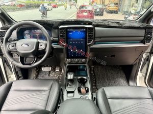 Xe Ford Everest Titanium Plus 2.0L 4x4 AT 2024