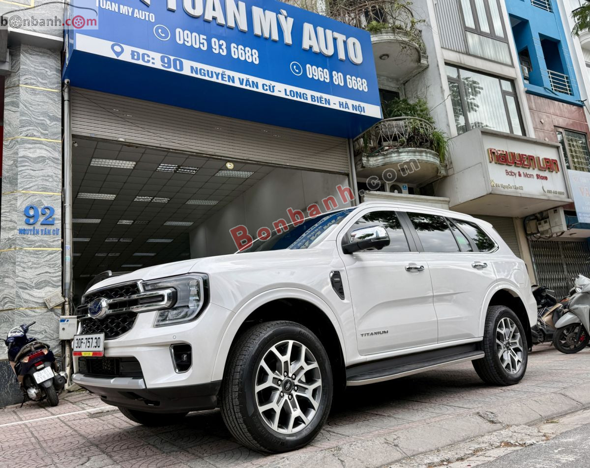 Ford Everest Titanium 2.0L 4x2 AT 2024