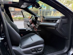 Xe Toyota Camry 2.5 HEV Top 2025