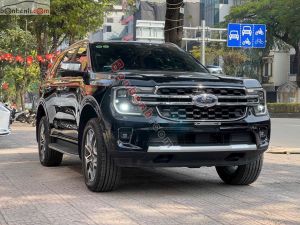 Xe Ford Everest Titanium Plus 2.0L 4x4 AT 2025