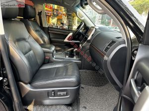 Xe Toyota Land Cruiser 4.6 V8 2019