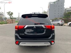 Xe Mitsubishi Outlander 2.0 CVT 2022
