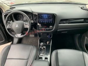 Xe Mitsubishi Outlander 2.0 CVT 2022
