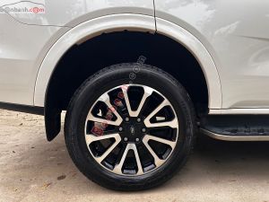 Xe Ford Everest Platinum 2.0L 4x4 AT 2025