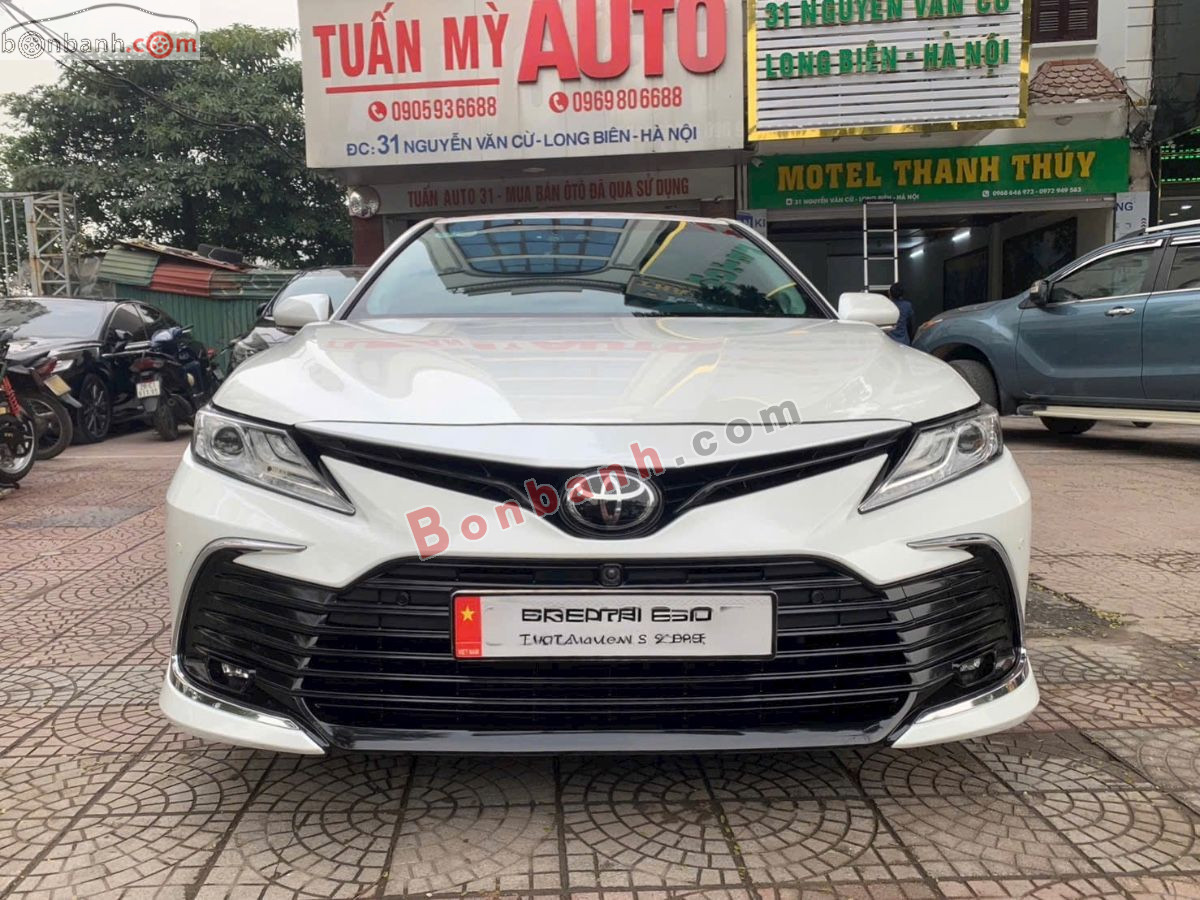 Toyota Camry 2.5Q 2022