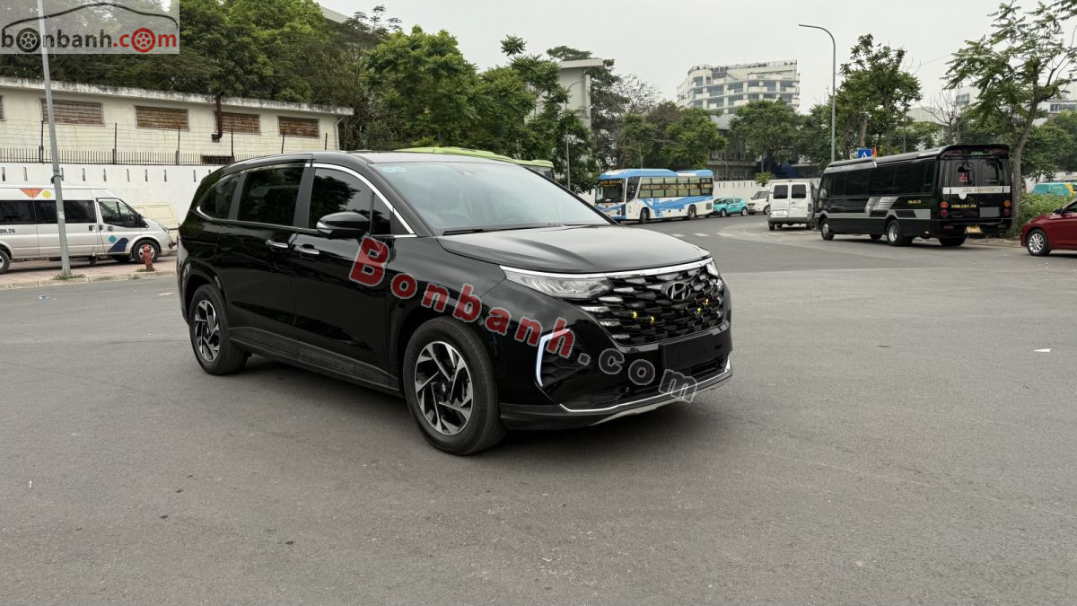 Hyundai Custin Cao Cấp 2.0T 2023