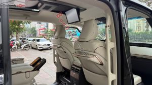 Xe Lexus LM 500h 2025