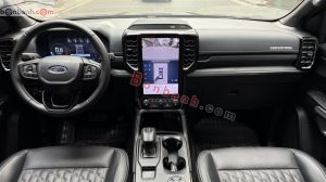 Xe Ford Everest Platinum 2.0L 4x4 AT 2024
