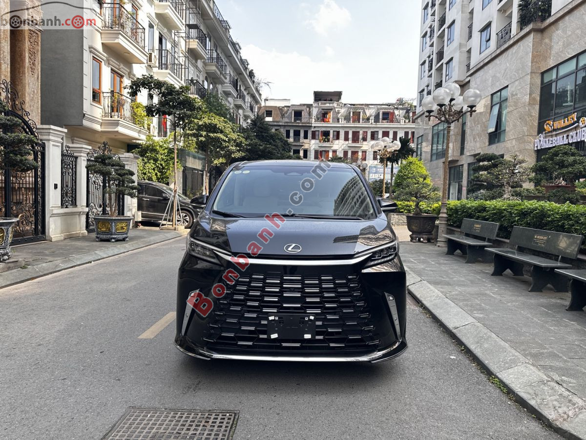 Lexus LM 500h 2025