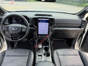 Xe Ford Everest Titanium Plus 2.0L 4x4 AT 2025