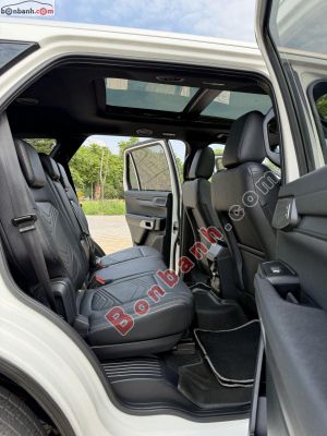 Xe Ford Everest Titanium Plus 2.0L 4x4 AT 2025