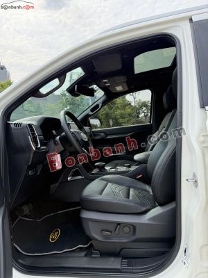 Xe Ford Everest Titanium Plus 2.0L 4x4 AT 2025