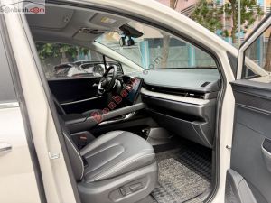 Xe Hyundai Custin Cao Cấp 2.0T 2024